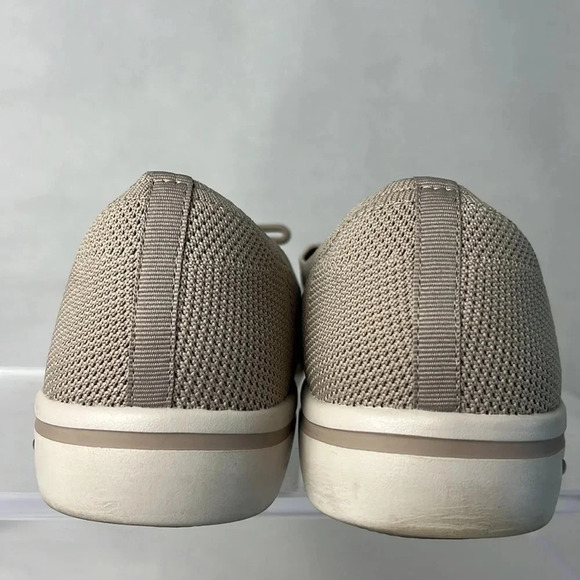 SKECHERS On The Go Performance Arch Fit Uplift Knit Lace-Up Detail Taupe Size 11 - Picture 8 of 14